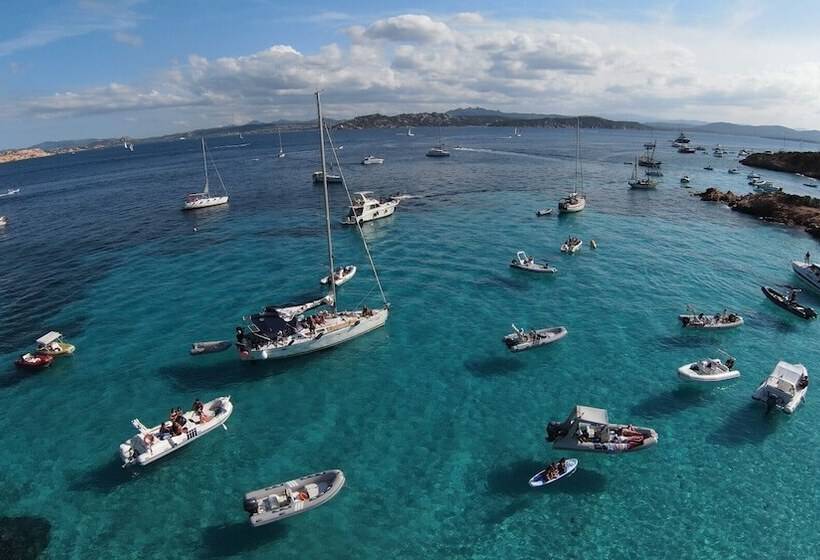 בית מלון כפרי Scugnizza Smeralda