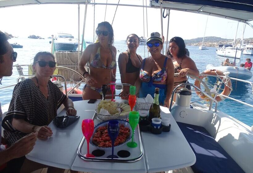 בית מלון כפרי Scugnizza Smeralda