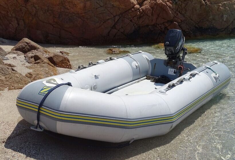 בית מלון כפרי Scugnizza Smeralda