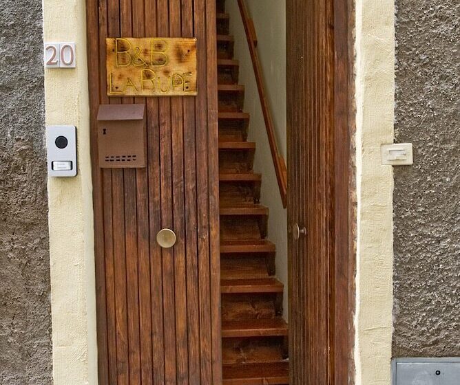 La Rupe Bed And Breakfast