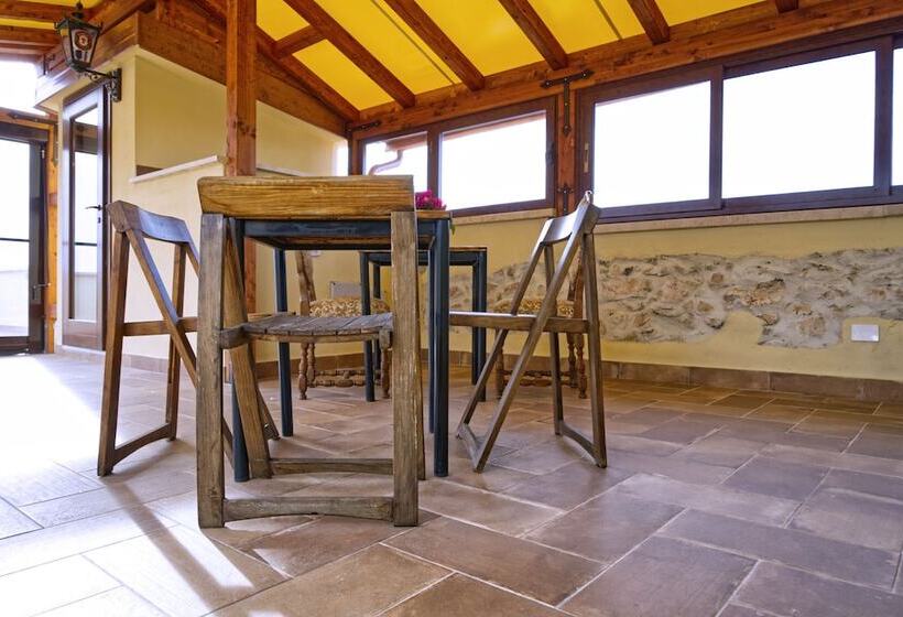 La Rupe Bed And Breakfast