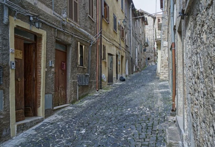 La Rupe Bed And Breakfast