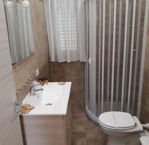 פנסיון A Casa Di Simona