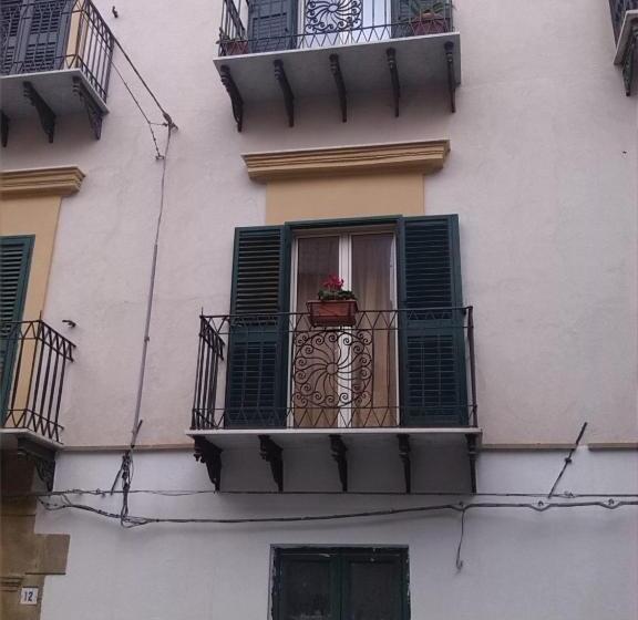 Пансион B&b Largo Barile