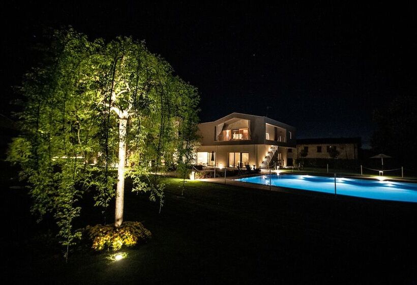 بنسيون Cobue Wine Resort & Spa