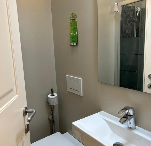 پانسیون Cosmopolitan Central Rooms