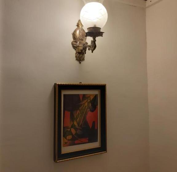 פנסיון Villa Dietro La Luna