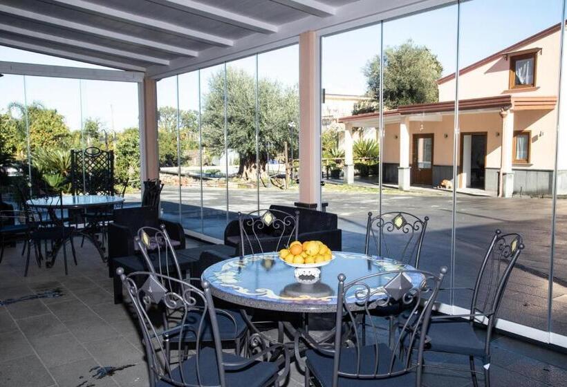 פנסיון Villa Emanuel