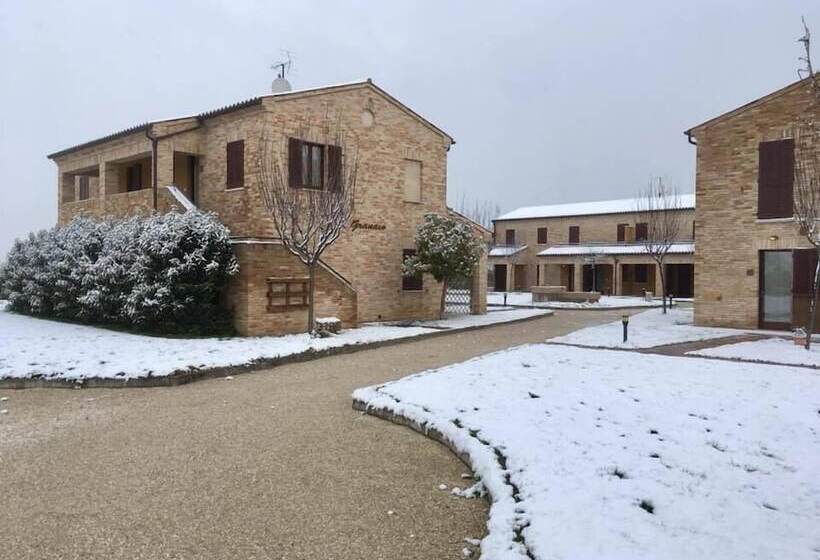 Residence Casale Torrenova Al Conero