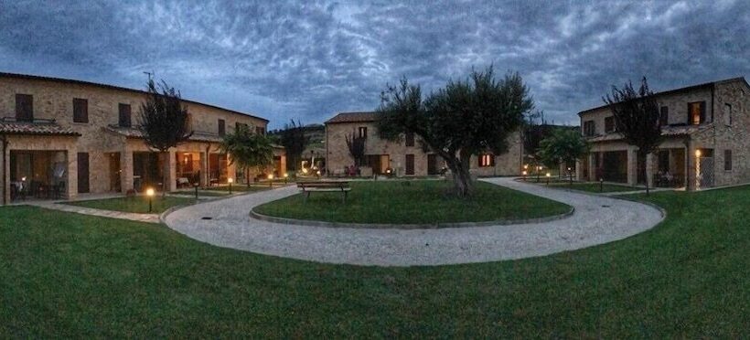 Residence Casale Torrenova Al Conero