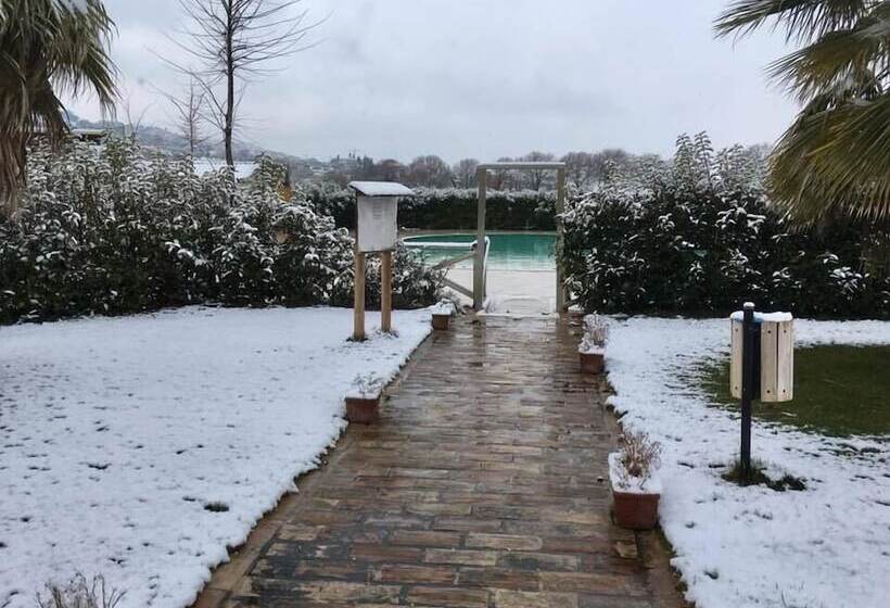 Residence Casale Torrenova Al Conero