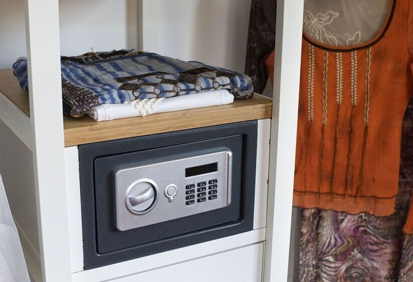 Estate4home Alpa Suite