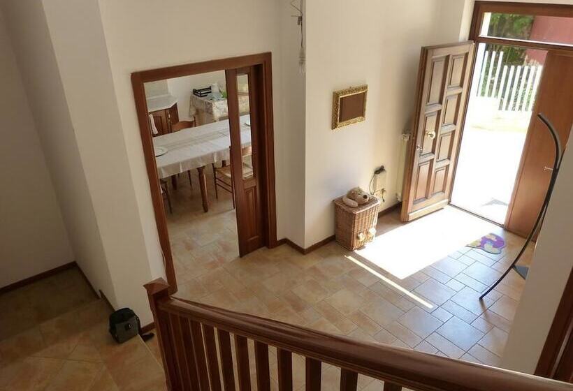 B&b Home Larina