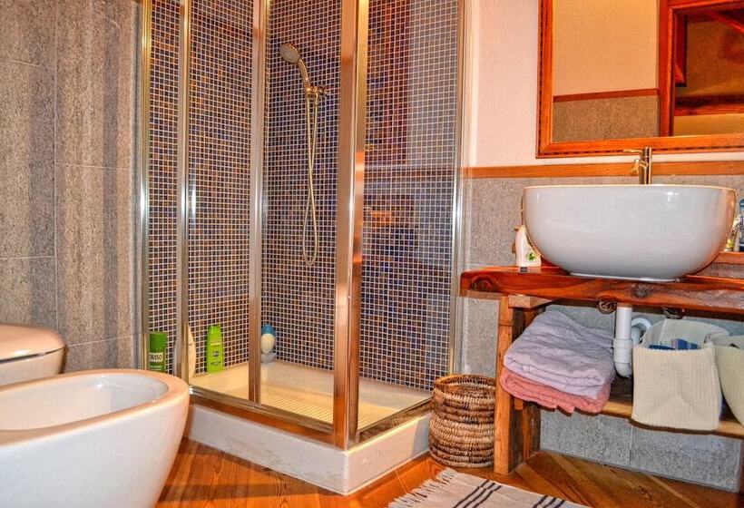 ベッドアンドブレックファースト Baita Le Broue