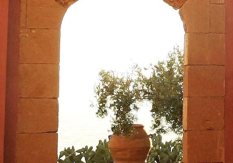 تختخواب و صبحانه Casarealia