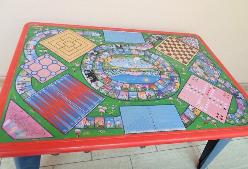 مبيت وإفطار Il Volto Del Lago Rooms And Apartments