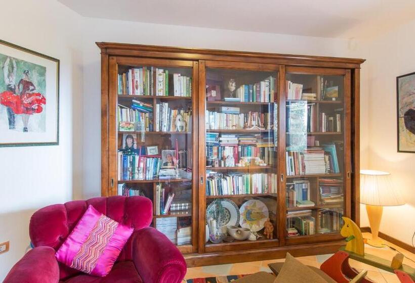 צימר Suite Cucinino, Bagno, Ingresso Indipendente In Villa Vìvì