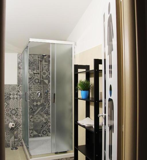 تختخواب و صبحانه Urban Pop Hostel & Bnb