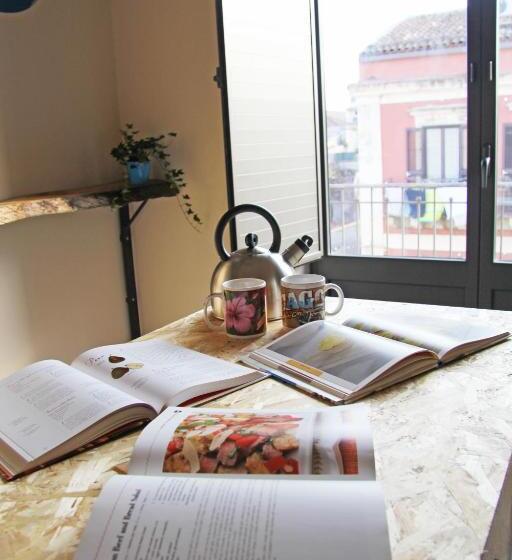 مبيت وإفطار Urban Pop Hostel & Bnb