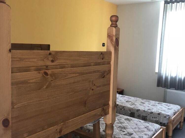 Cascina Monte Diviso   Hostel