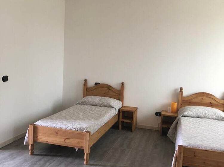 Cascina Monte Diviso   Hostel