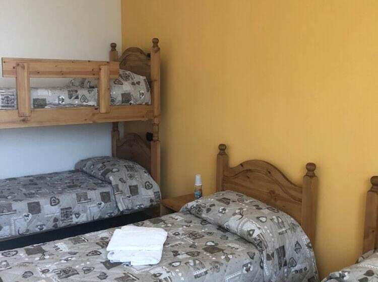 Cascina Monte Diviso   Hostel