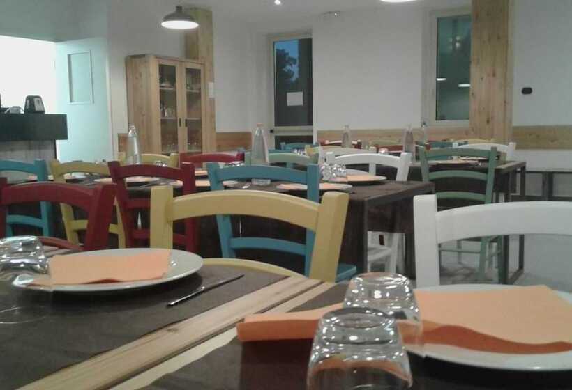 Cascina Monte Diviso   Hostel