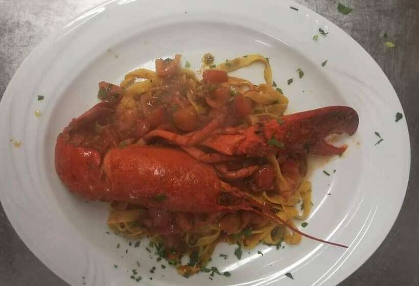 مسافرخانه Al Borgo   Trattoria Con Alloggio