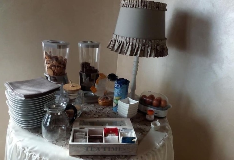مسافرخانه Al Borgo   Trattoria Con Alloggio
