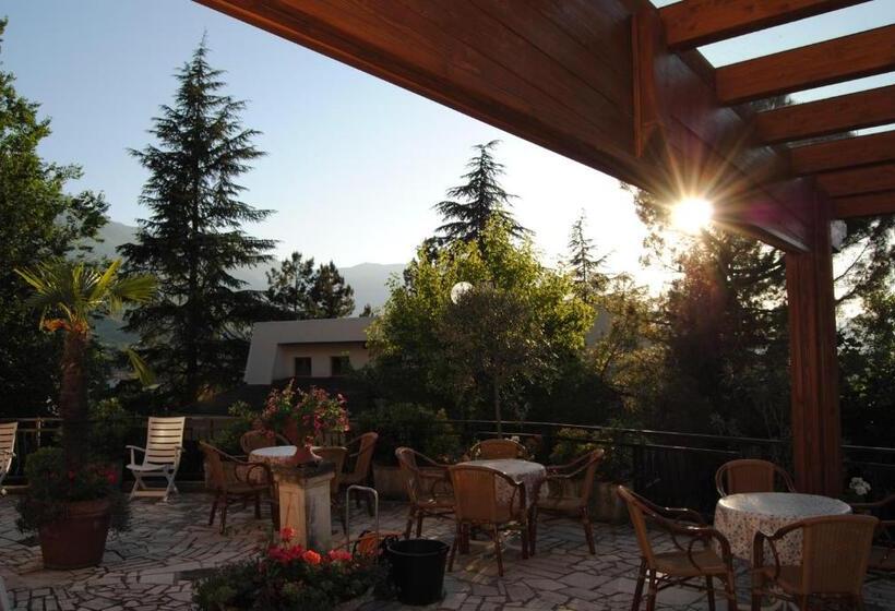 בית מלון כפרי Cercone