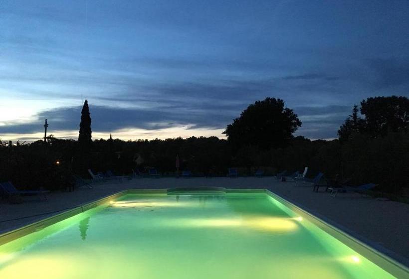 田舎風ホテル Agriturismo Il Nazareno