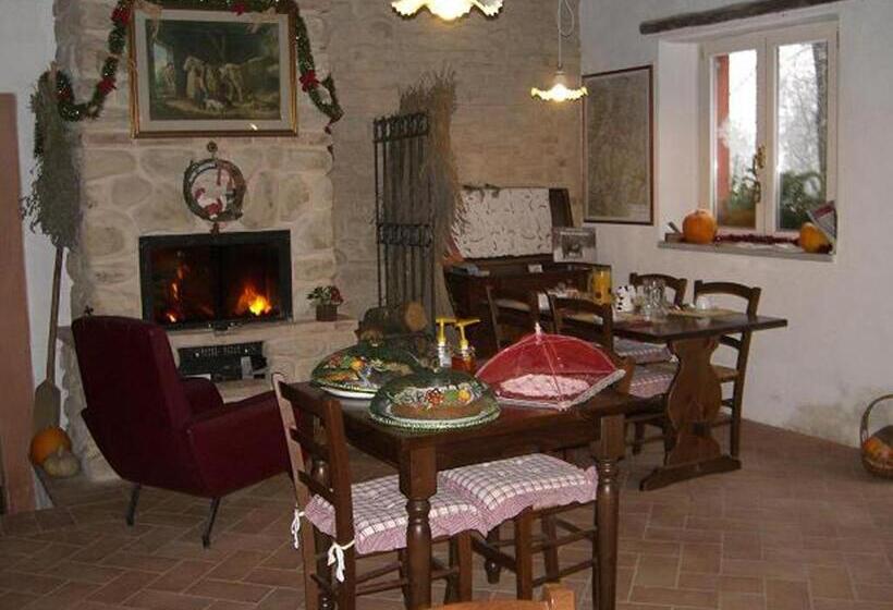 בית מלון כפרי Agriturismo Piccola Raieda