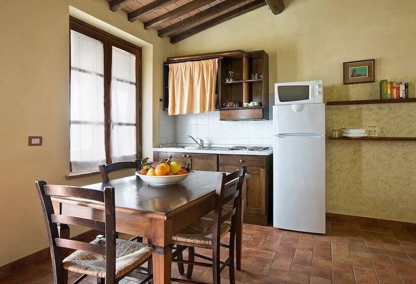 בית מלון כפרי Borgo Campetroso