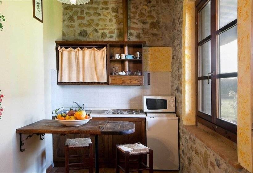 בית מלון כפרי Borgo Campetroso