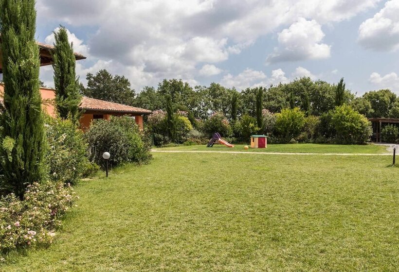 בית מלון כפרי Borgo Campetroso