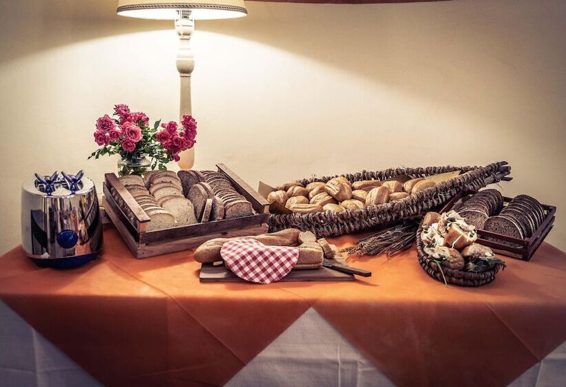 בית מלון כפרי Borgo Campetroso