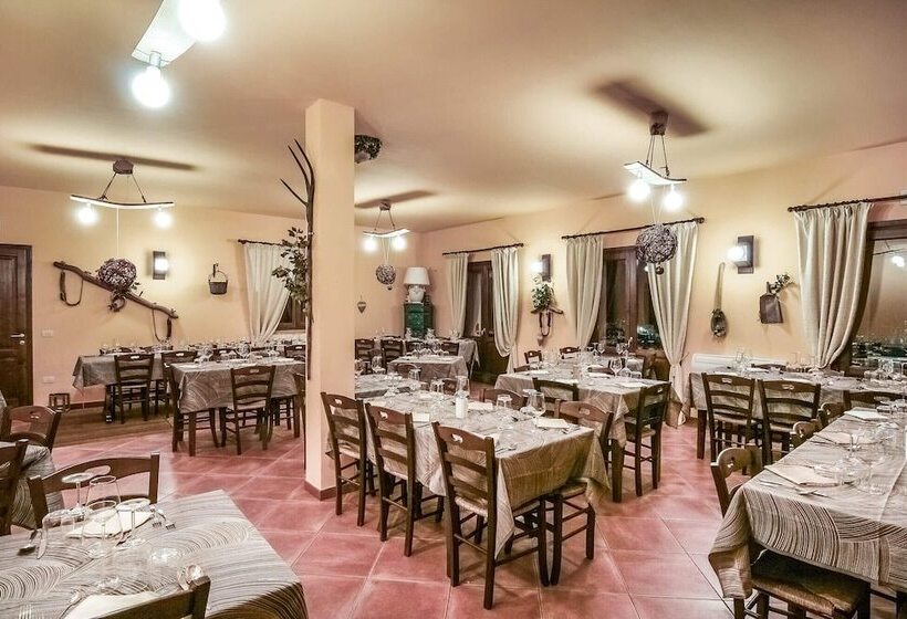 בית מלון כפרי Borgo Campetroso