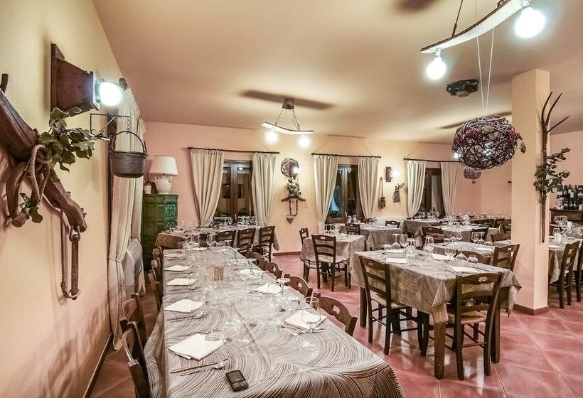 בית מלון כפרי Borgo Campetroso