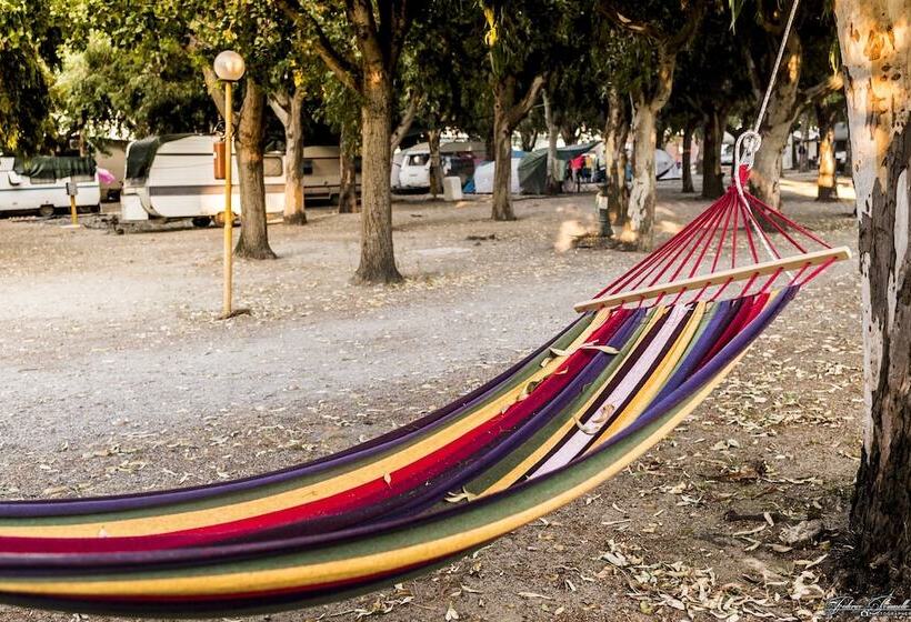 Отель Villaggio Camping Calypso