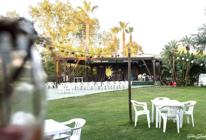 Отель Villaggio Camping Calypso