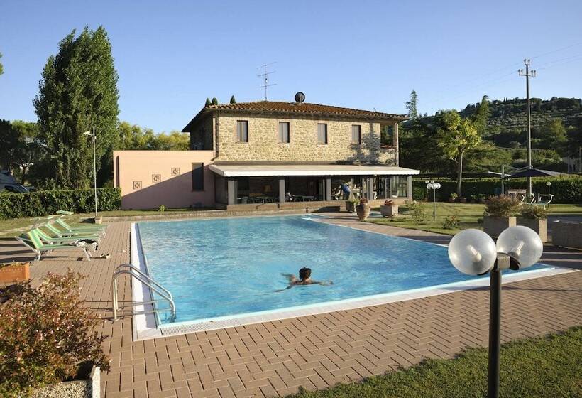 Отель Villalago