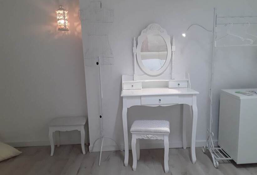 ペンション Acquamarina B&b