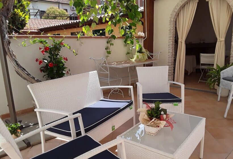 ペンション Acquamarina B&b