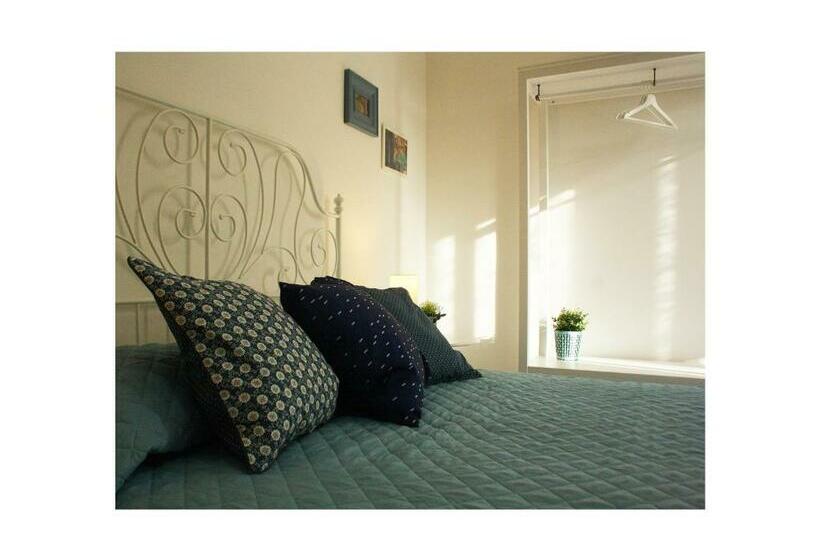 پانسیون Lilly S Home