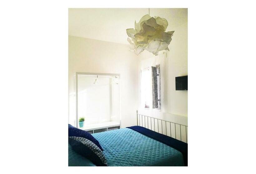 پانسیون Lilly S Home