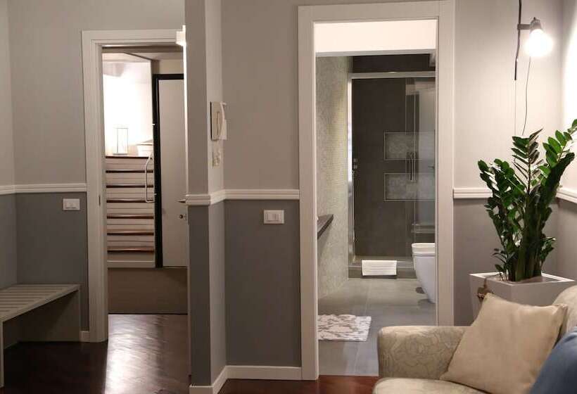 پانسیون Bergamo Exclusive Holiday Home