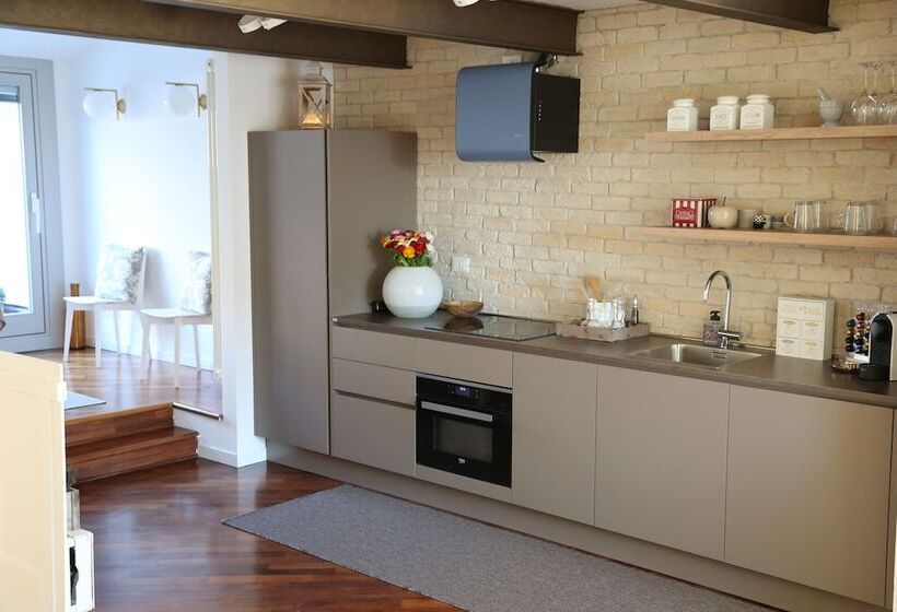 پانسیون Bergamo Exclusive Holiday Home