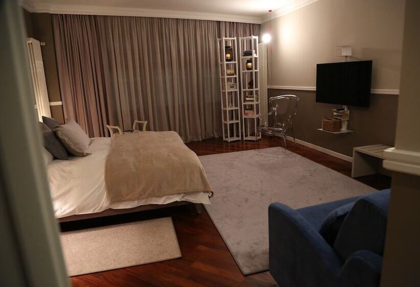 پانسیون Bergamo Exclusive Holiday Home