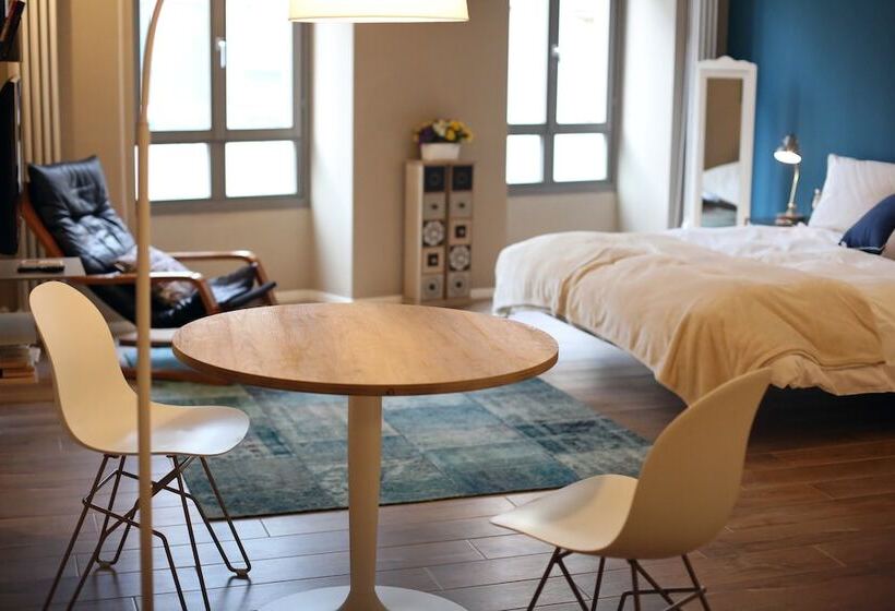 پانسیون Bergamo Exclusive Holiday Home