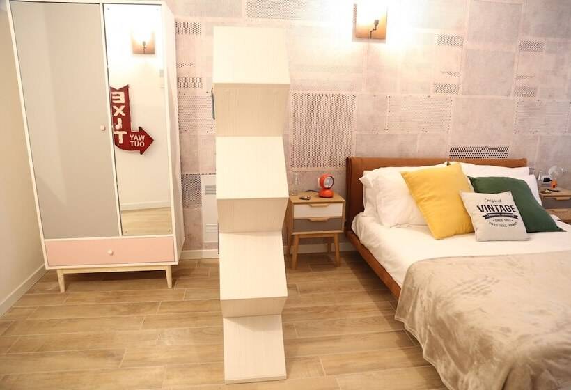 پانسیون Bergamo Exclusive Holiday Home